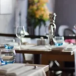 Отель Slothotel Igesz Шаген