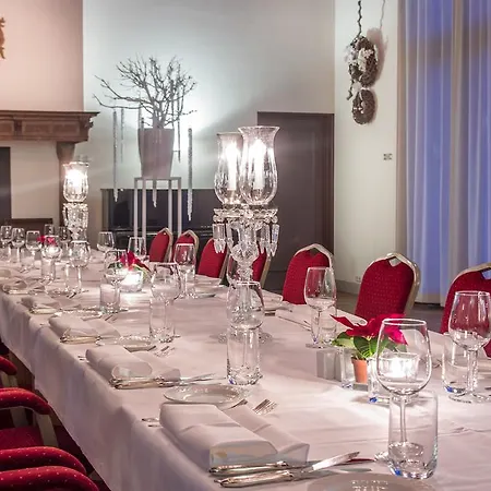 Ξενοδοχείο Slothotel Igesz