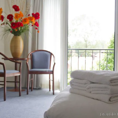 Ξενοδοχείο Slothotel Igesz 4*